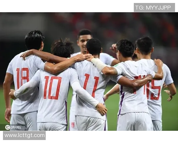 年轻香港足球明星谭咏麟的崛起与梦想追逐之路 年轻香港足球明星谭咏麟的崛起与梦想追逐之路