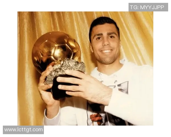 放弃热爱的足球明星背后的故事与心路历程揭秘