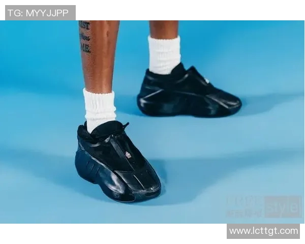 探索adidas男鞋篮球明星系列助你在球场上闪耀风采 探索adidas男鞋篮球明星系列助你在球场上闪耀风采